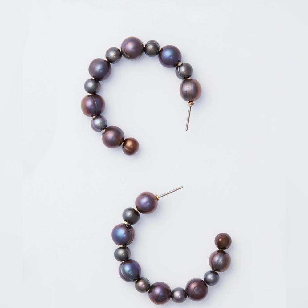 Tuckernuck Freshwater Midnight Pearl Hoop Earrings NWOT